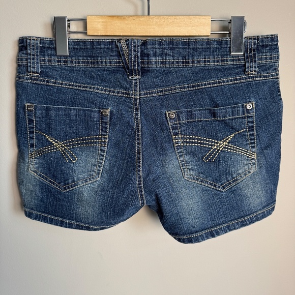 Sweet Jeans Vintage Denim Women's‎ Low-Rise Jean Shorts 9 Y2K Festival Boardwalk - Picture 3 of 11